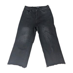 Judy Blue Jeans Women 9 Black Wide Crop Raw Hem Denim High Rise Preppy